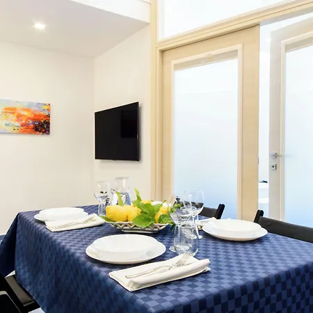 Cloister Affittacamere 4*